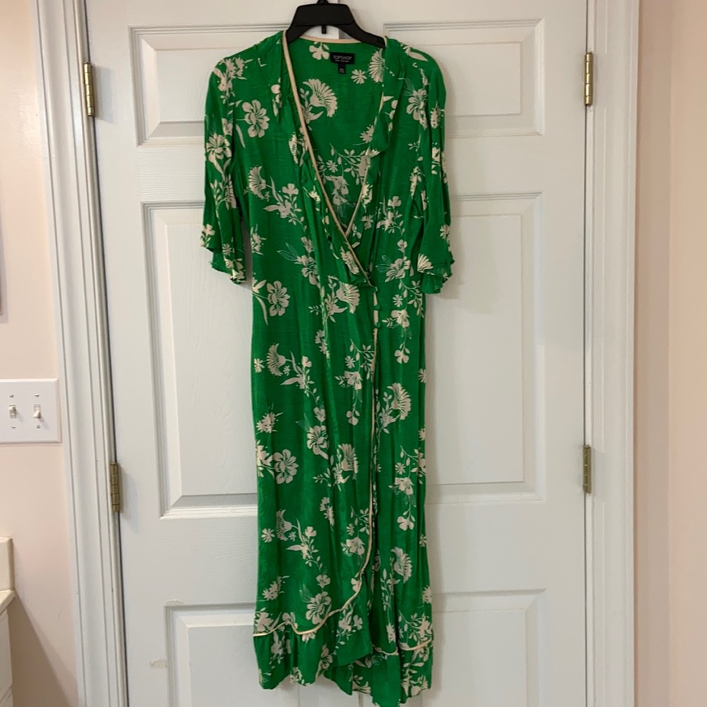 1940’s style wrap dress with covered buttons